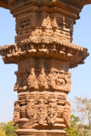 Pillar Details, Hindola Toran, Gyaraspur
